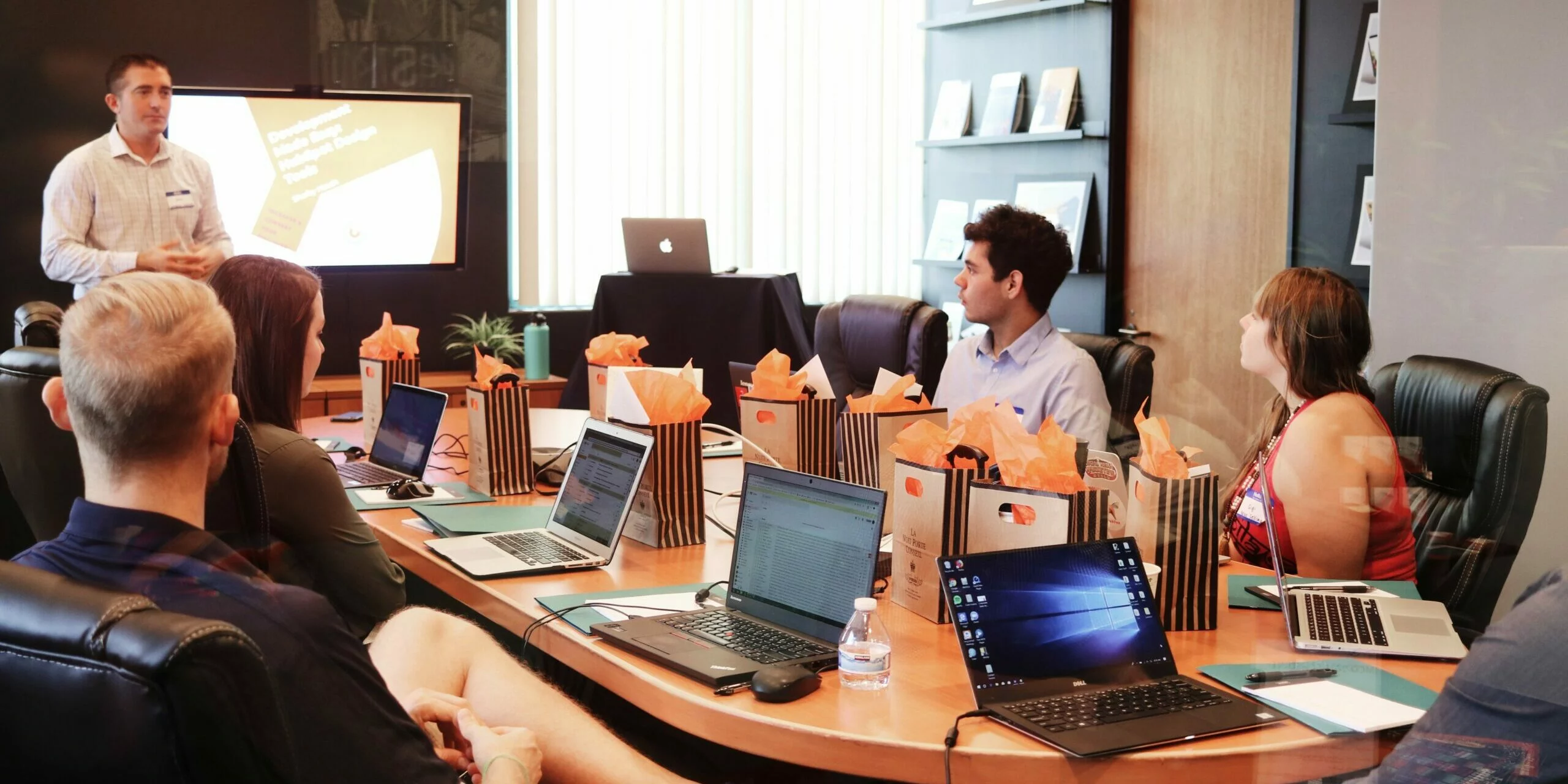 How to Build a Winning Team in Today’s Competitive Job Market